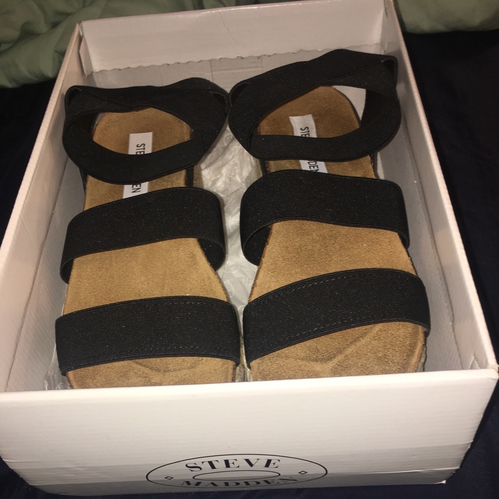 Kimmie Strappy Platform sandals